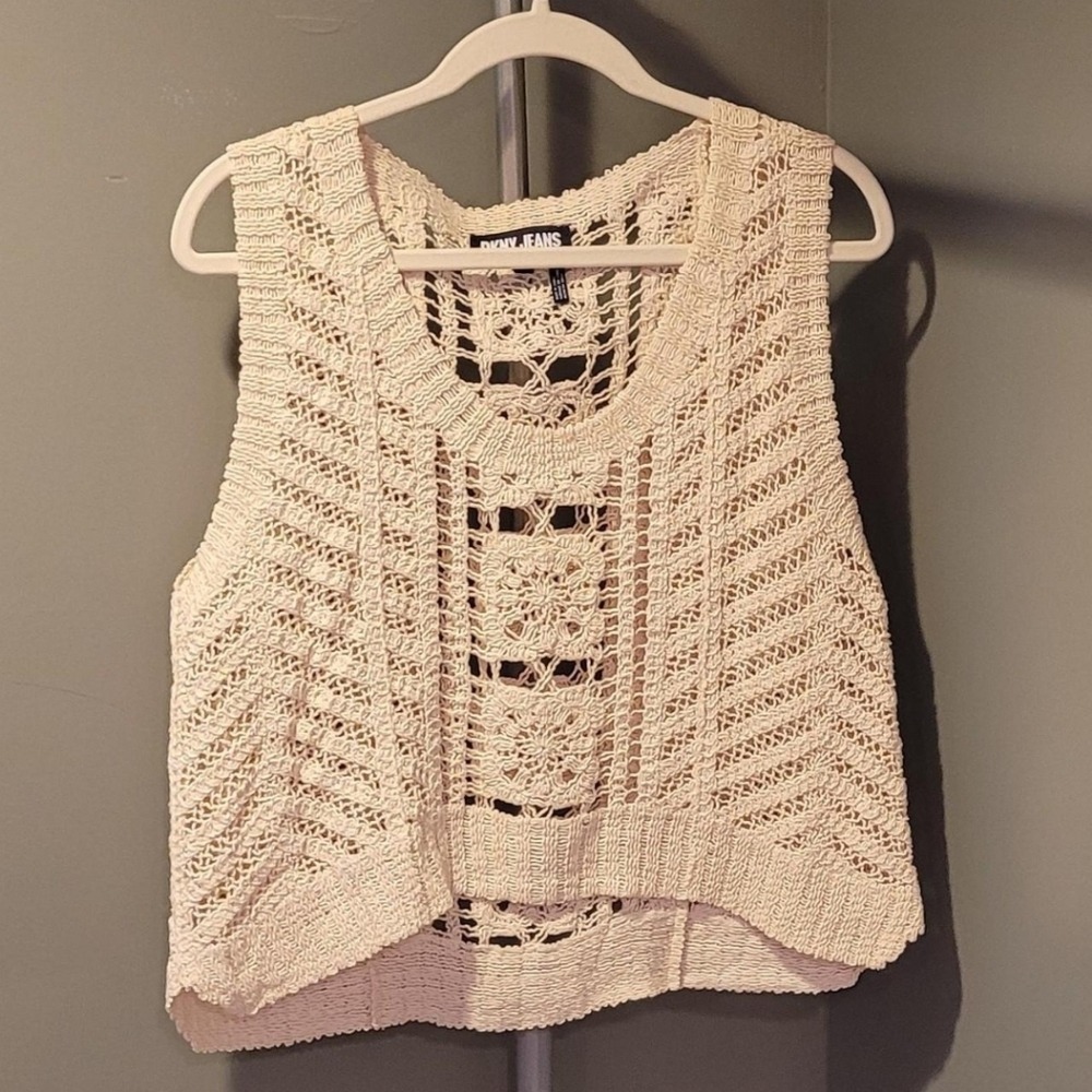 DKNY Jeans Women's Crochet Pullover Sweater Vest Size M Cream Open Knit